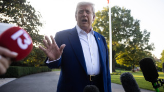 Президентът на САЩ Доналд Тръмп отхвърли като фалшиви новини публикации