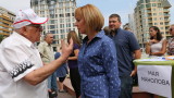 Политолог: Манолова се държи като политически пенкилер