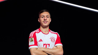 Байерн Мюнхен официално обяви привличането на Браян Сарагоса от Гранада