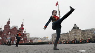 15 хил. войници в Русия репетират за Парада на победа в разрез с мерките срещу коронавируса