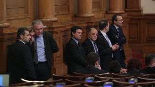 Коалицията е стабилна, убеждават реформаторите Местан