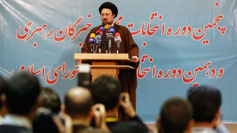 Внукът на основателя на Ислямска република Иран не е одобрен за държавен пост