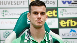 Лудогроец представи новия си вратар Симон Слуга на специална