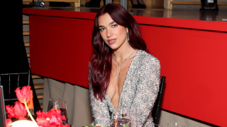 През 2024 г Дуа Липа влезе в списъка на списание