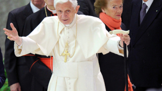 Папа Бенедикт XVI ще има прощална среща с президента Наполитано 