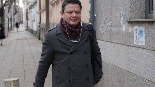 Два телефона са били иззети по време на претърсването и