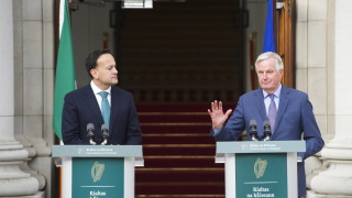 Премиерът на Ирландия предупреди Великобритания че Брекзит е далеч от