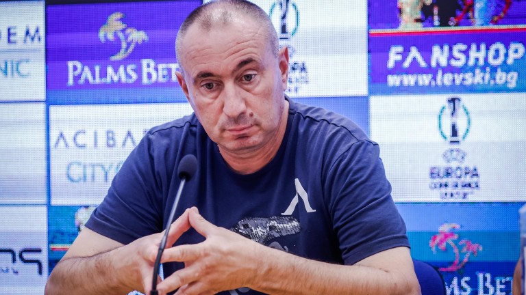 Бившият нападател на Левски Петър Курдов коментира пред Тема Спорт