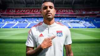 Лион привлече в редиците си защитника на Челси Емерсон