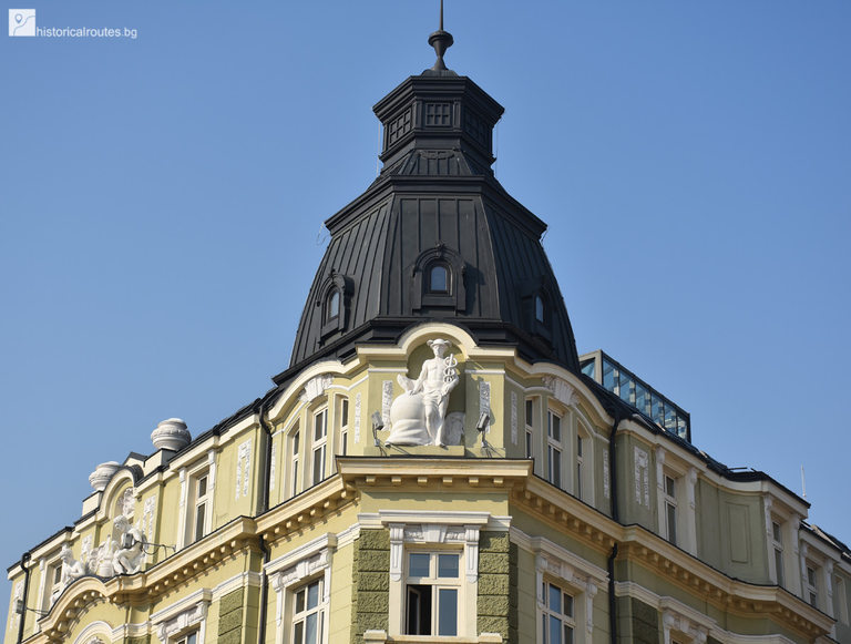 Софийската банка, 1910-1913 година, архитекти Георги Фингов, Димо Ничев, Никола Юруков
