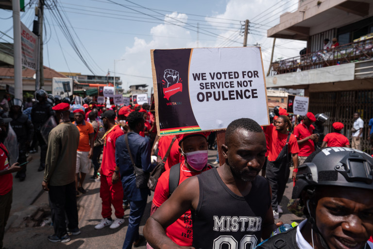  Жителите на Гана стачкуват против високите разноски за живот, 5 ноември 2022 година 