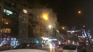 Пожар избухна в апартамент в сграда на столичния бул Мадрид