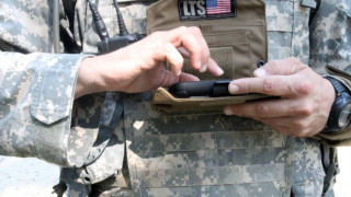 САЩ забрани телефоните на Huawei и ZTE във военните си бази по света