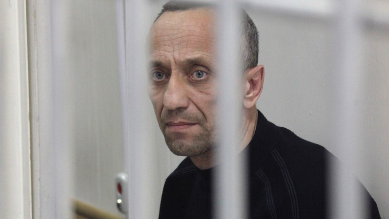 Втора доживотна присъда за милиционер в Русия за още 56 убийства