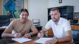 Левски привлече вратаря Мартин Луков Договорът с вратаря е до