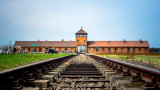  Полша даде заден ход по закона за Холокоста, анулира пандиза 