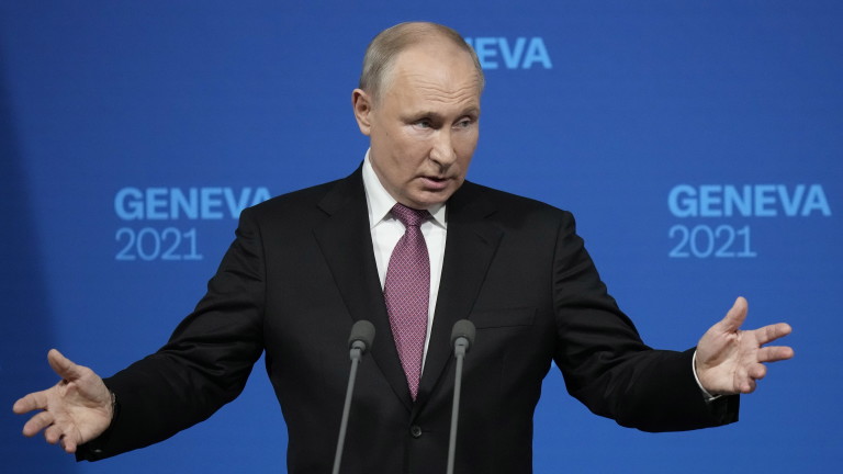 Путин променя темата и лукаво съчувства на САЩ, че не можели да се справят с безредието