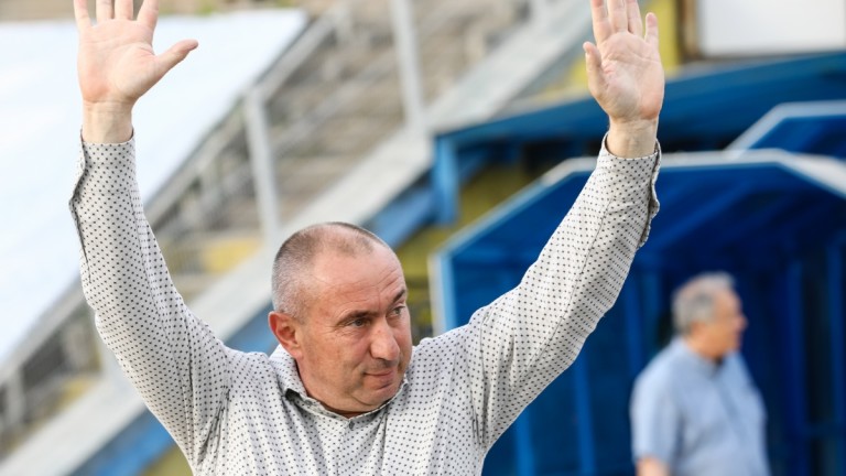 Старши треньорът на Левски - Станимир Стоилов, говори след звездния