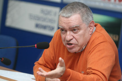 Сривът на сайта на ЦИК не влияе на резултатите, уверява Константинов