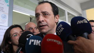 Бившият кипърски външен министър Никос Христодулидес води на президентските избори