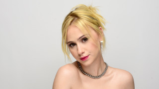 Мария Бакалова като Ивана Тръмп - първи официални кадри от "Стажантът"