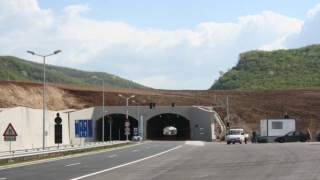 Агенция Пътна инфраструктура прави профилактика на осветлението в тунел Люлин