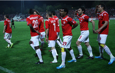 Костов отново бележи за ЦСКА, "червените" с нова победа в Либия