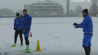 Левскарите загряват за Дунав с игра в снега