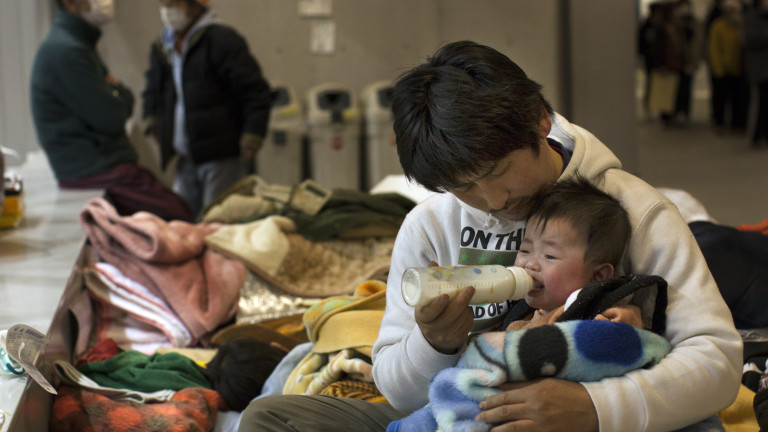 В Япония пришпорват жените да раждат, иначе са в тежест на държавата