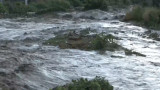 Продължава издирванерто на отнесения от водата мъж в Пещера