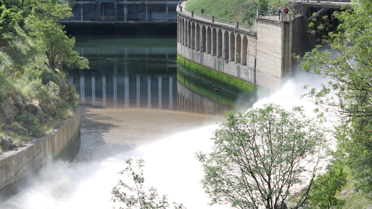 Министерството на околната среда и водите отпусна по-големи количества вода