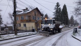 Към 11 00 часа на 25 декември обстановката в града е