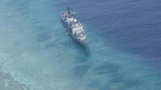 Присъствието на повече от 200 китайски рибарски лодки близо до