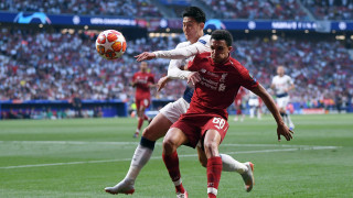 Нападателите на Тотнъм Хюн Мин Сон и Стивън Бергвайн се прибраха