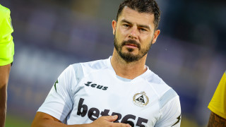 Капитанът на Славия Галин Иванов продължава да трупа мачове с