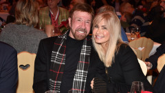 28 години брак с Джина О'Кели - какво знаем втората съпруга на Чък Норис