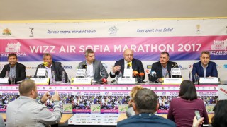 Кралев и Фандъкова дават старта  на маратон от веригата "Бягането като начин на живот"