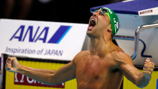 Южноафриканецът Чад Льо Кло спечели трети златен медал на Игрите