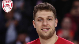 Националът на България Александър Везенков ще се завърне в Олимпиакос със