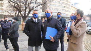 Партията на Цветан Цветанов се регистрира за изборите в ЦИК В началото