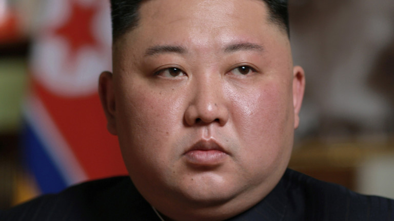 Лидерът на Северна Корея Ким Чен - ун се е