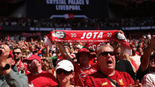 Пет дни след отдадената почит към Диого Жота на Анфийлд