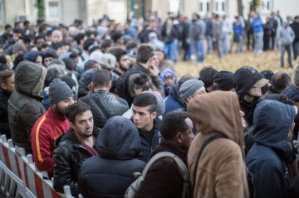 Ударите в Париж променят всичко за бежанците 