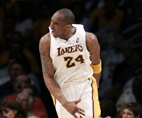 Коби аут до края на редовния сезон