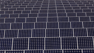 Най-голямата соларна електроцентрала в света отвори врати