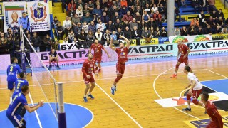 Днес започват полуфиналите във волейболната Суперлига