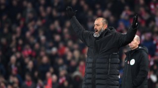 Мениджърът на Уест Хeм Нуно Ешпирито Санто не коментира бъдещето