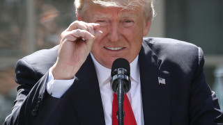 На 2 април Доналд Тръмп ритна кошера Не е като