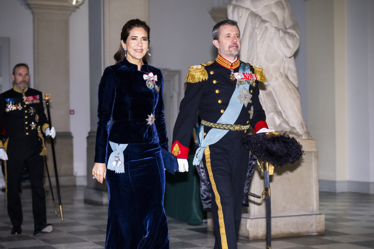 Мери и Фредерик в ролята на монарси