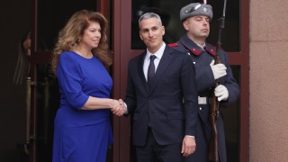 Подуправителят на БНБ Андрей Гюров е готов да е служебен